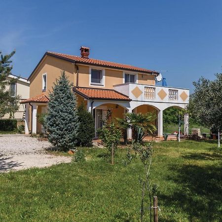 Nice Apartment In Kastel With Kitchen Kültér fotó