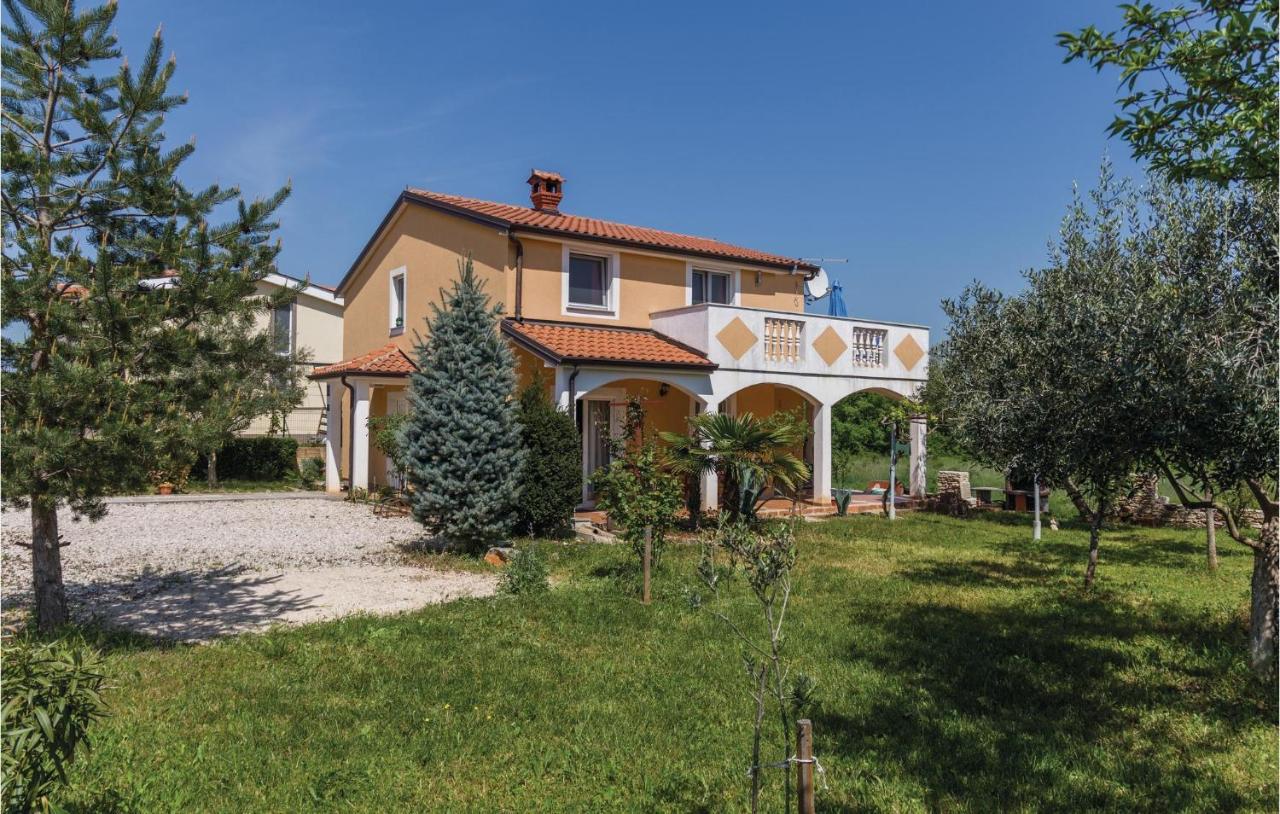 Nice Apartment In Kastel With Kitchen Kültér fotó