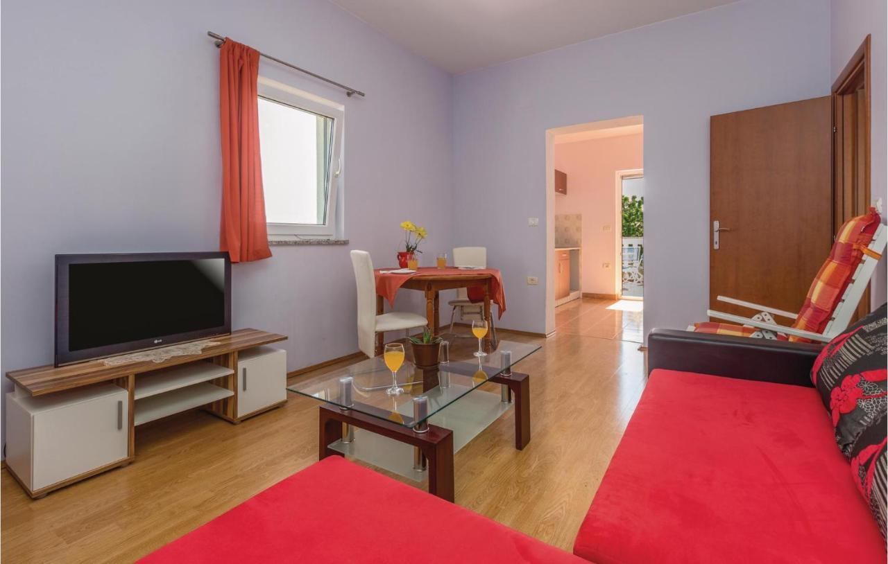 Nice Apartment In Kastel With Kitchen Kültér fotó
