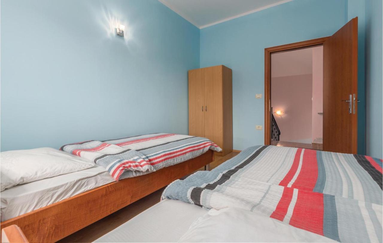 Nice Apartment In Kastel With Kitchen Kültér fotó