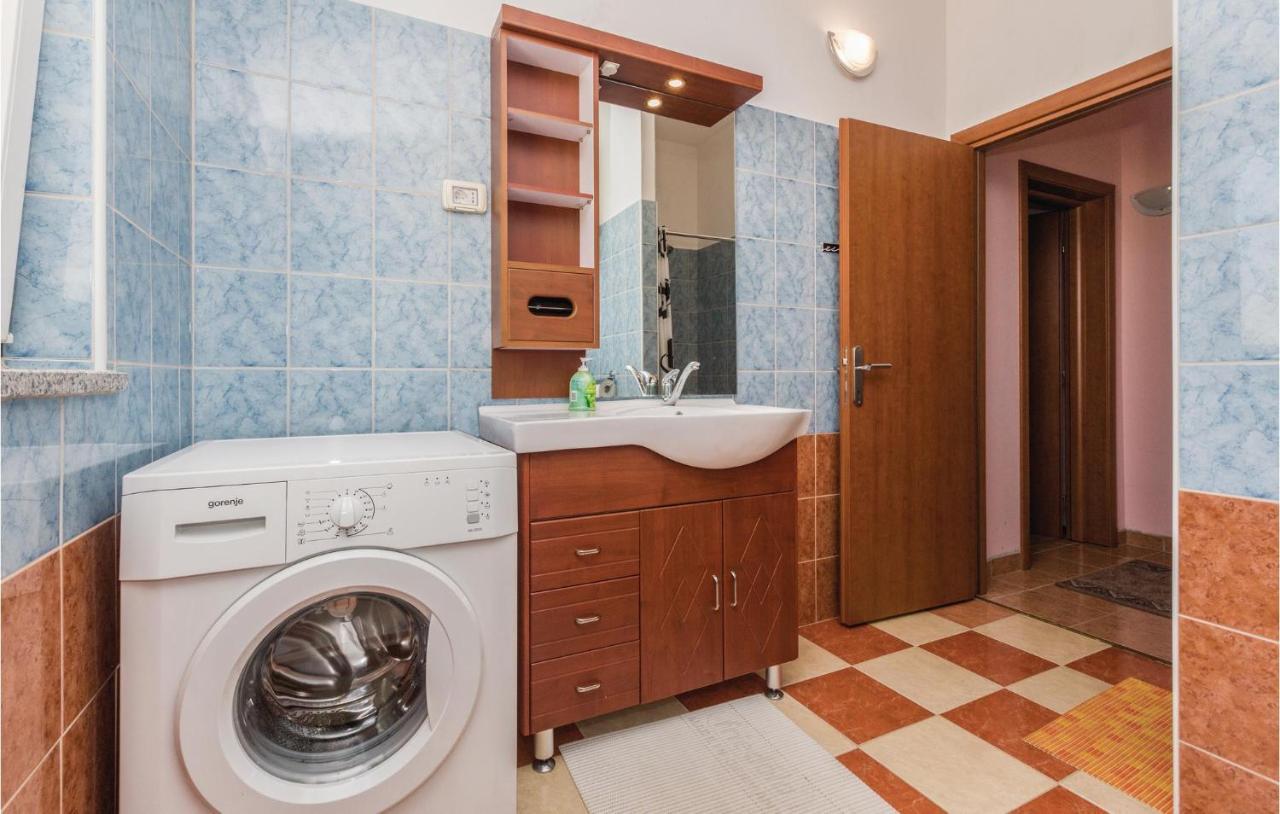 Nice Apartment In Kastel With Kitchen Kültér fotó