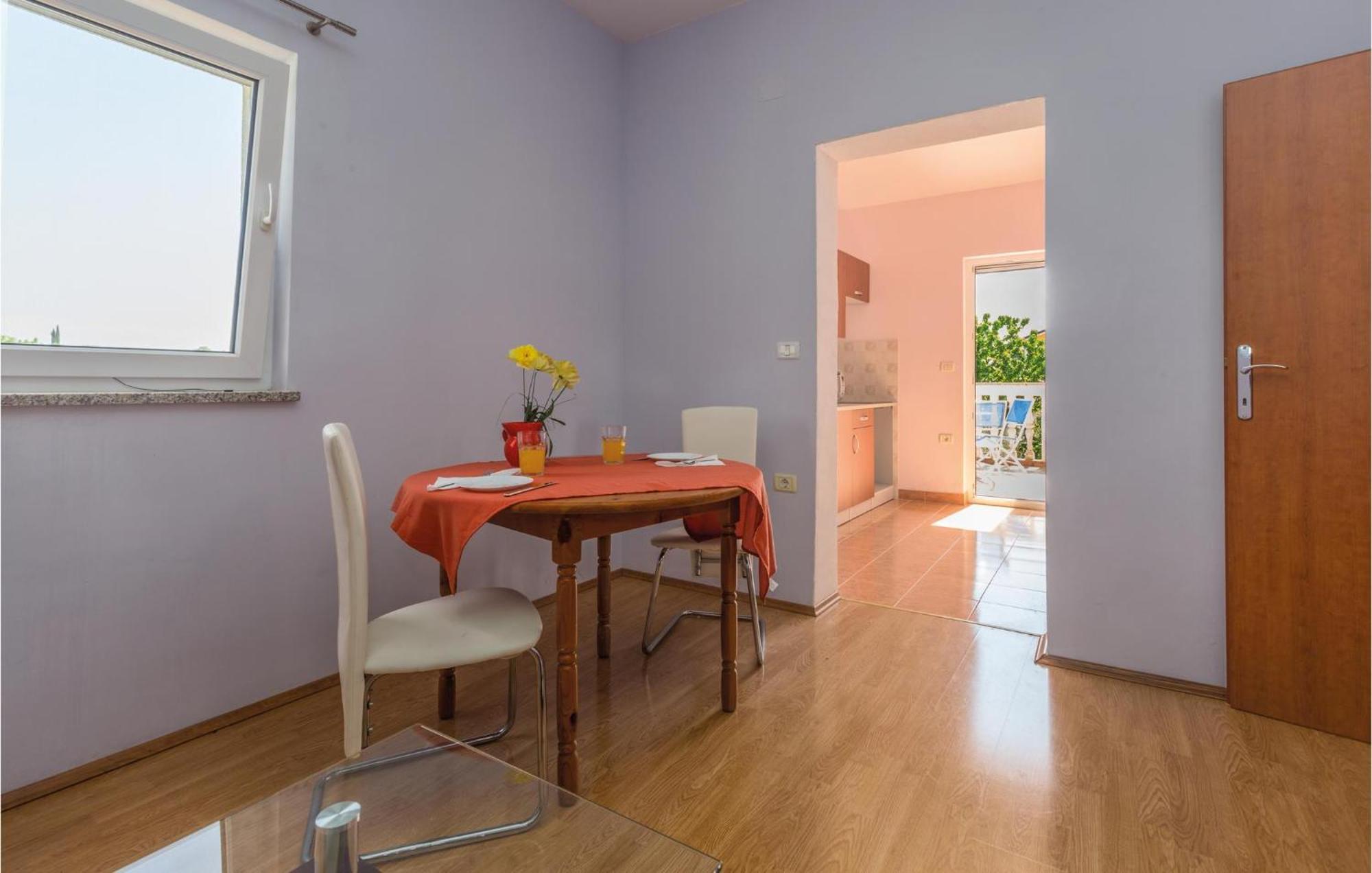 Nice Apartment In Kastel With Kitchen Kültér fotó